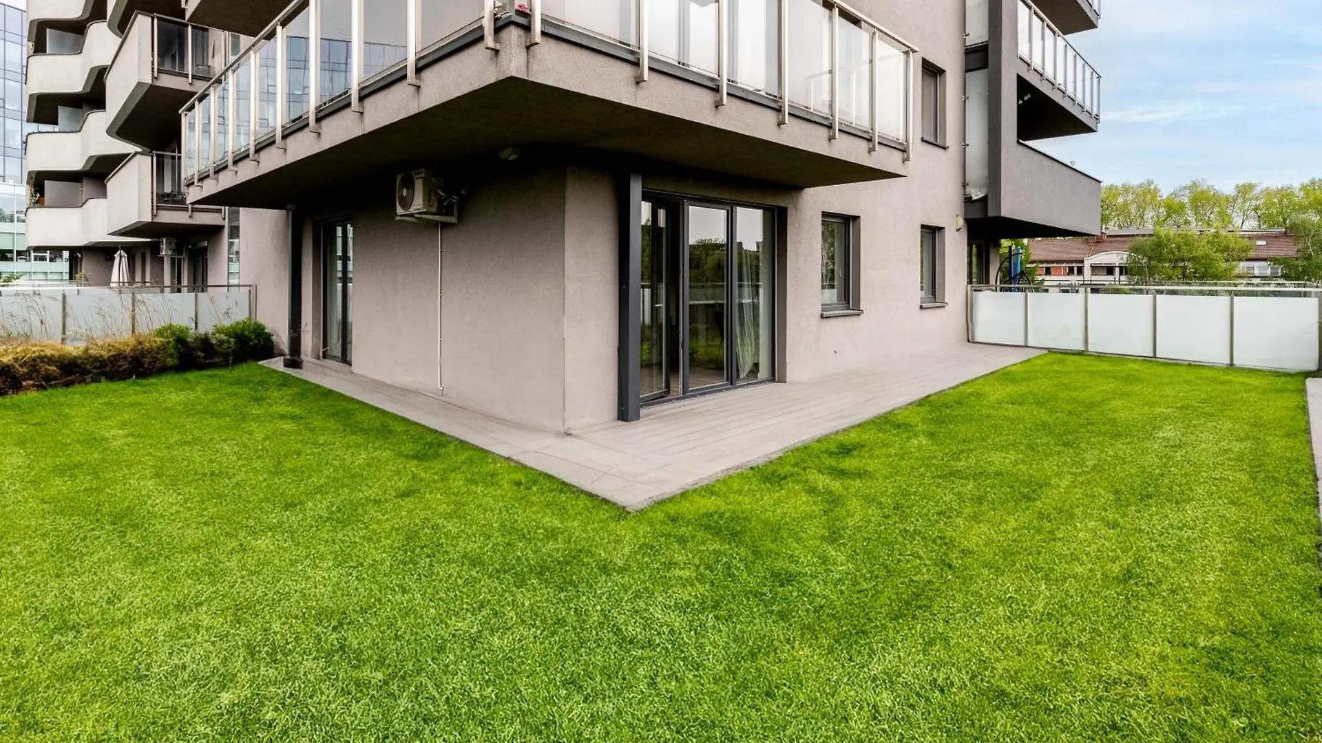 Rogozinskiego 2-Bedroom Apartment Krakow Poland